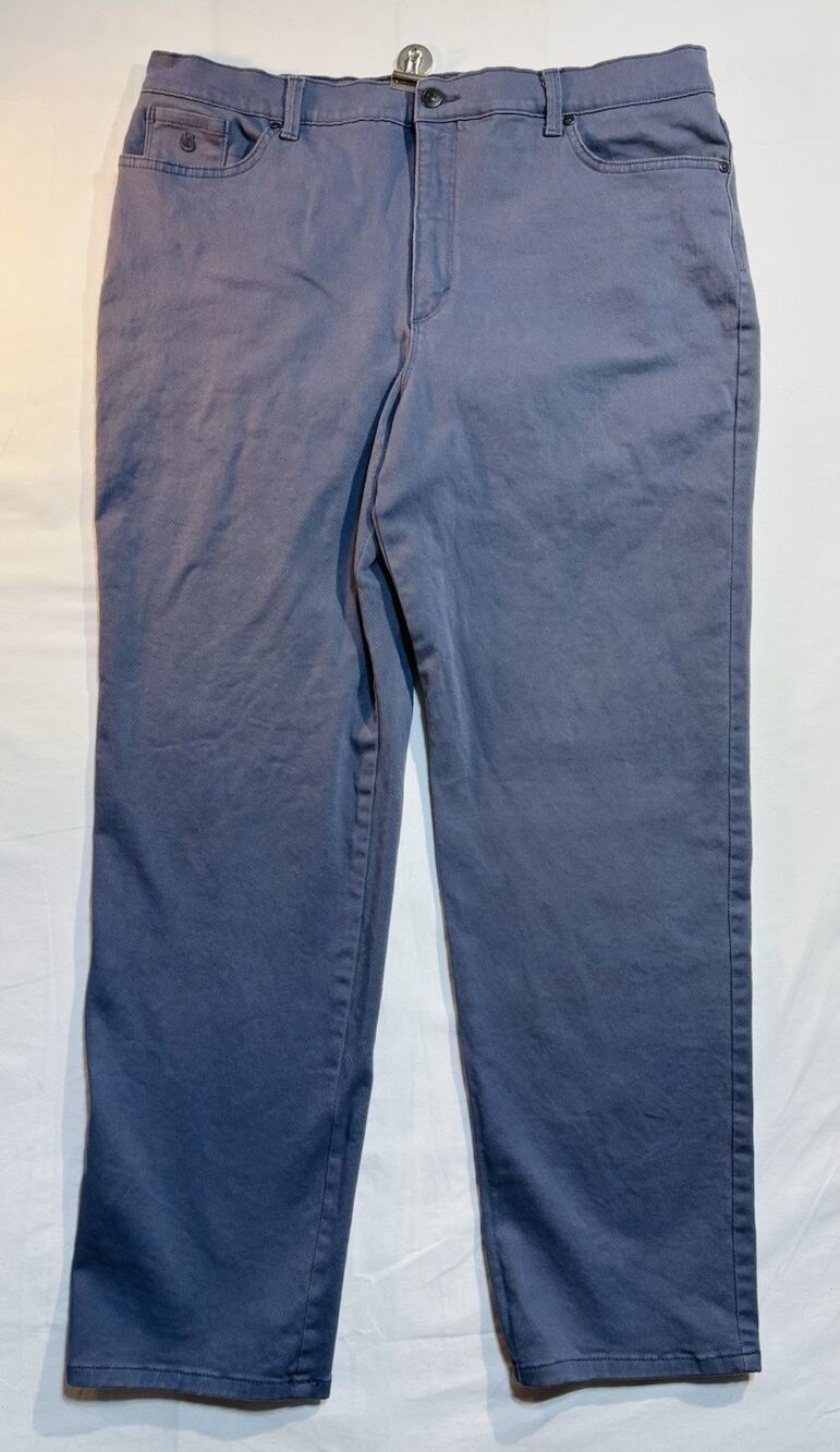 Gloria Vanderbilt Amanda Women’s Jeans Gray Straight Leg Size 18